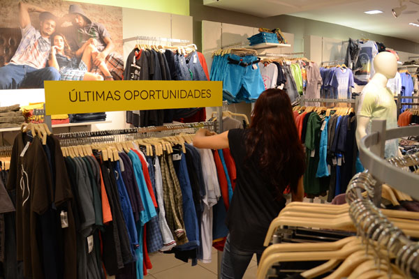 O comércio foi um dos setores em que houve demissões nas micro e pequenas empresas do Estado. (Foto: Júnior Santos)