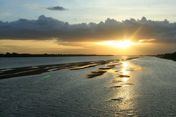 Segundo a Caern, rio Piranhas-Açu tem metade do volume d'água registrado para o período (Foto: pt.wikipedia.org)