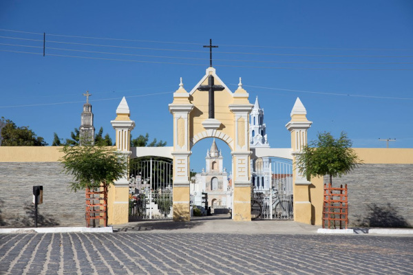 Estudo identifica diferenças sociais nos cemitérios do Seridó. (Fotos da matéria: Anastácia Vaz)