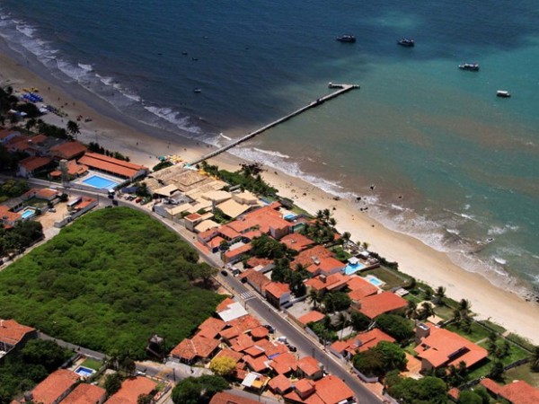 Praia de Pirangi, com destaque para o maior cajueiro do mundo (Foto: Canindé Soares)