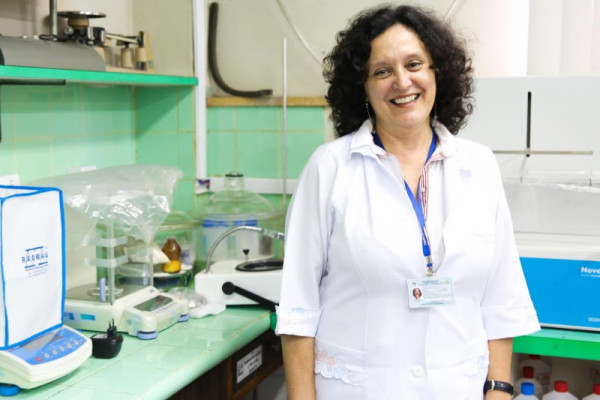 Medicamento desenvolvido pela médica e farmacêutica, Regina Esposito é homeopático, não tóxico e dinamizado. (Foto: Wallacy Medeiros)